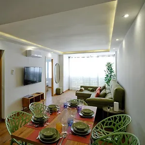 Appartamento Leo Home- Bright & Centric 3 Bedrooms With Private Parking Inside, Málaga