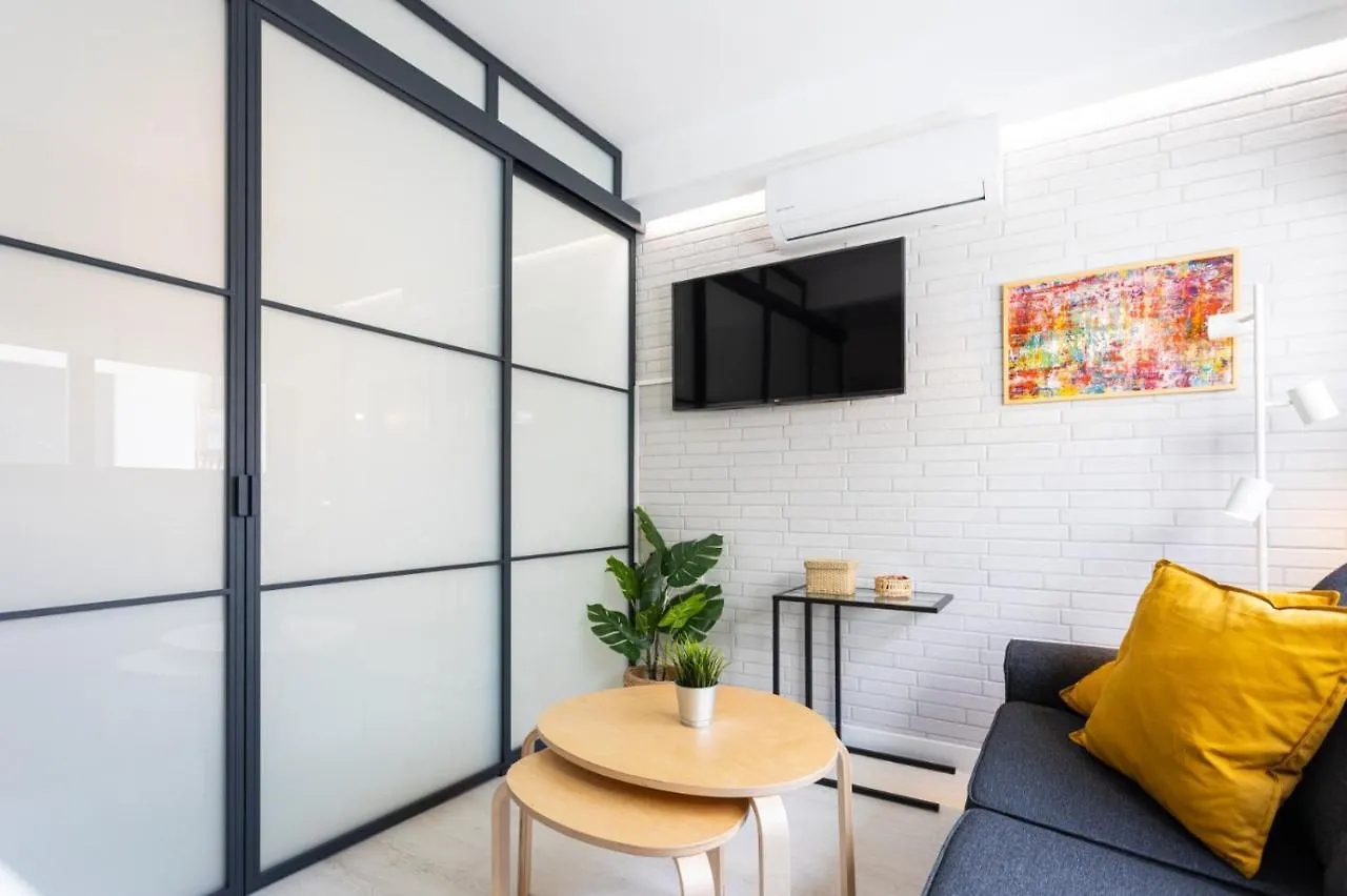 Suite Home Cervantes Malaga Apartment